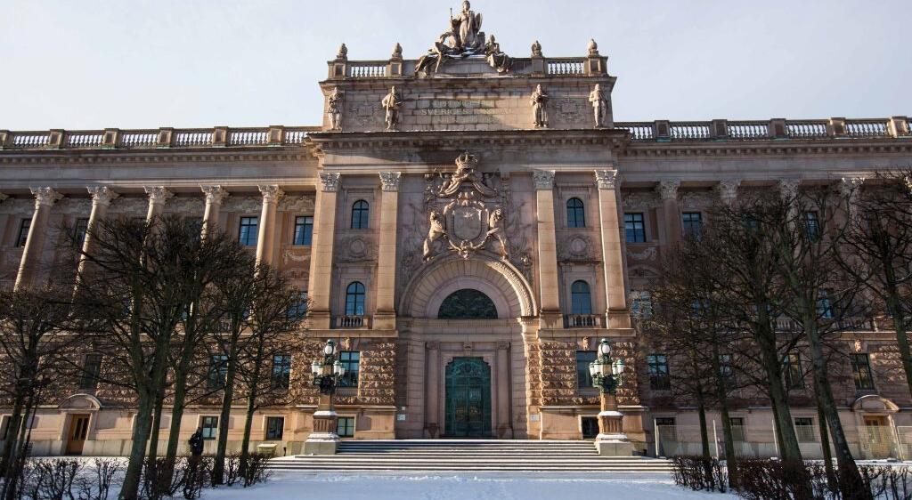 riksdagshuset-ro-februari-1024×576